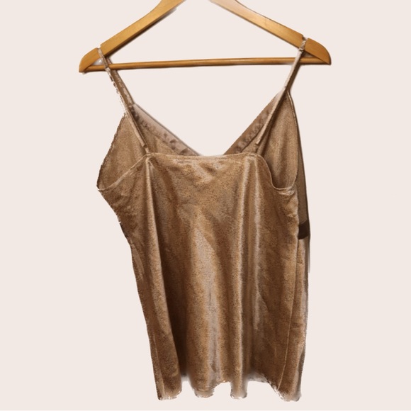 Silk blouse top - Picture 4 of 4